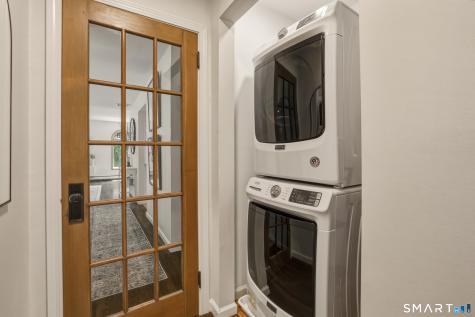 10 Albion Road New Fairfield CT 06812