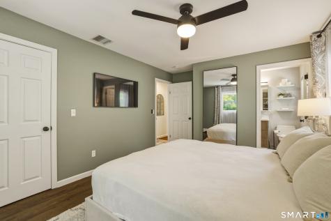 10 Albion Road New Fairfield CT 06812