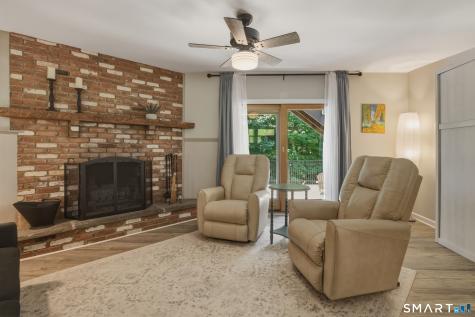 10 Albion Road New Fairfield CT 06812