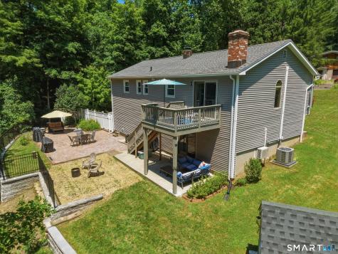 10 Albion Road New Fairfield CT 06812