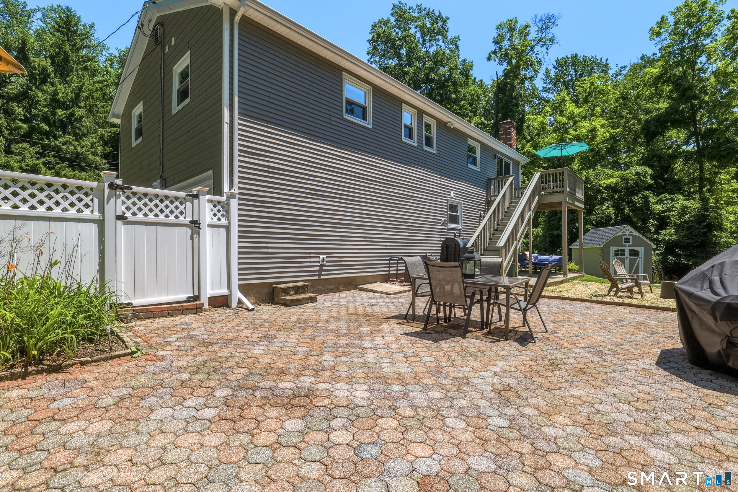 10 Albion Road New Fairfield CT 06812