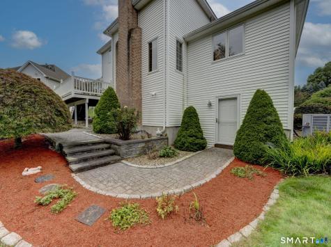 37 Skyview Terrace Manchester CT 06040