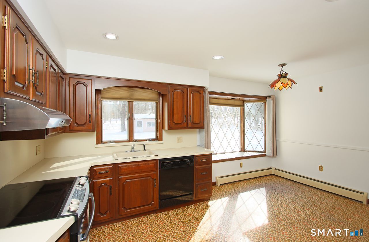 463 Herbert Street Orange CT 06477