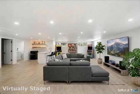 12 Darien Road New Fairfield CT 06812