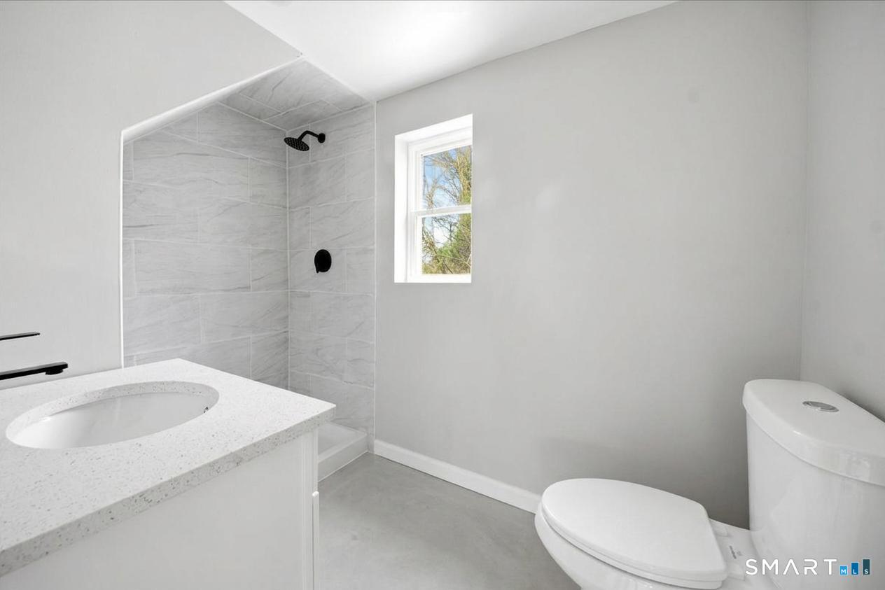 12 Darien Road New Fairfield CT 06812