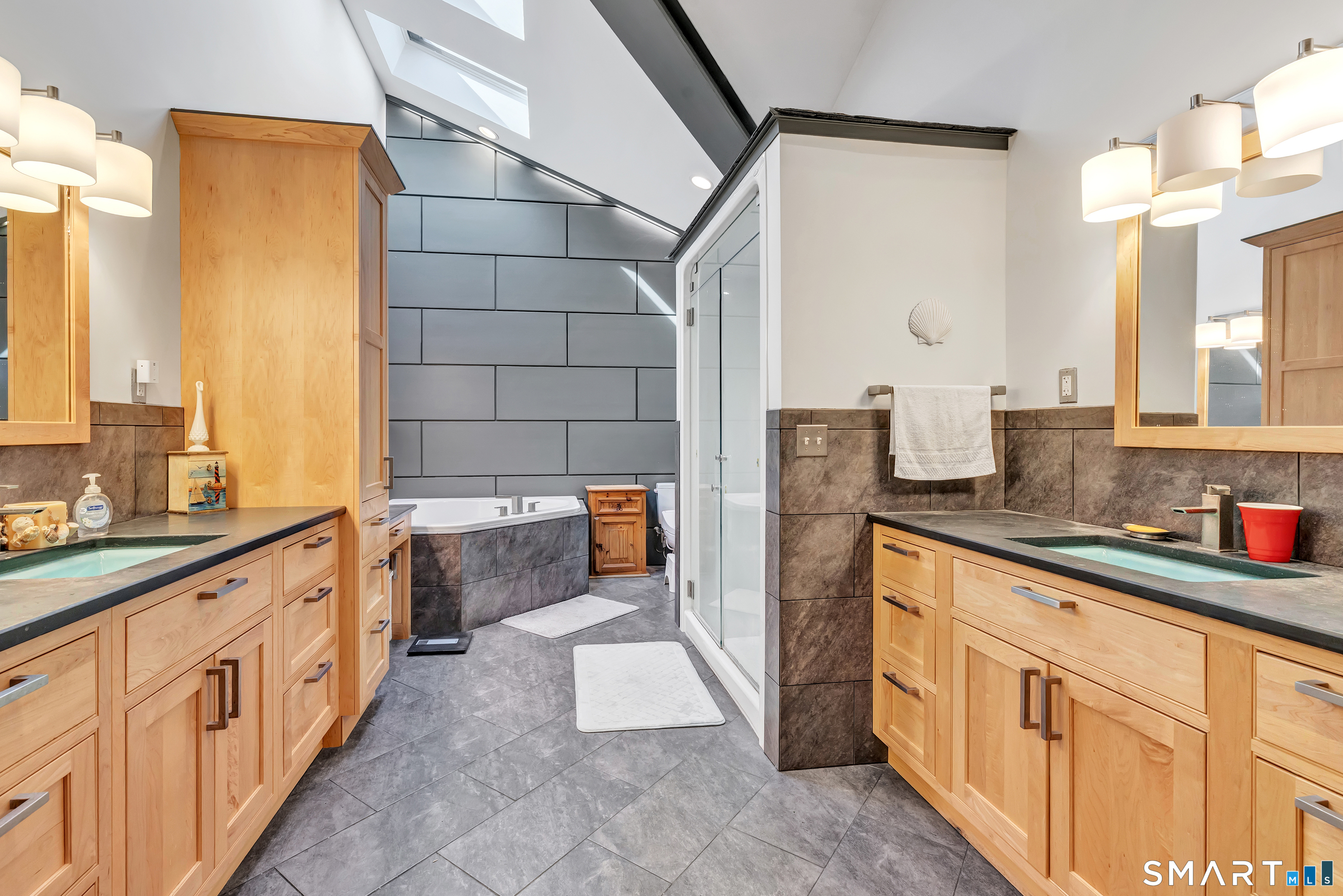 783 Whittemore Road Middlebury CT 06762