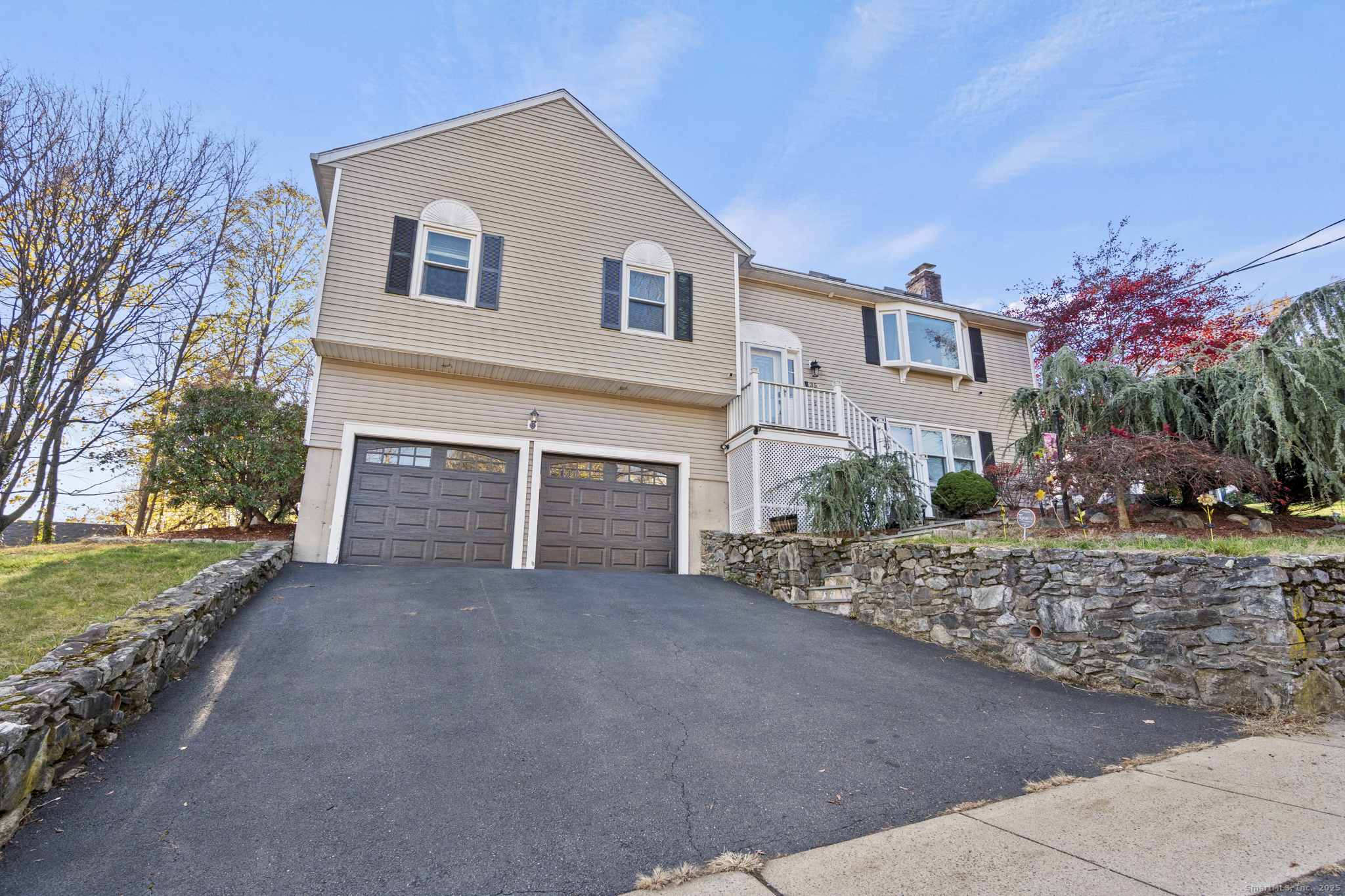 35 Paradise Court Stratford CT 06614