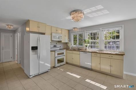 7 Mohawk Drive Farmington CT 06085