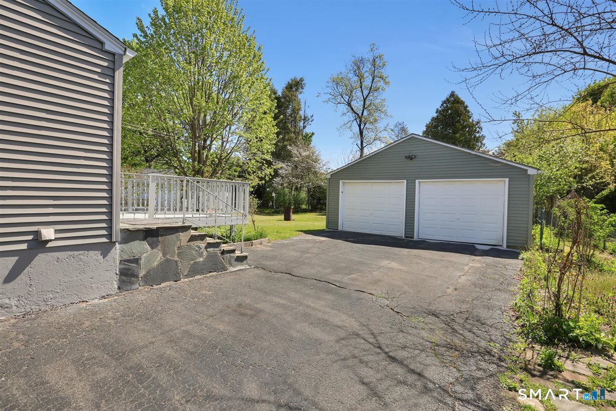7 Mohawk Drive Farmington CT 06085