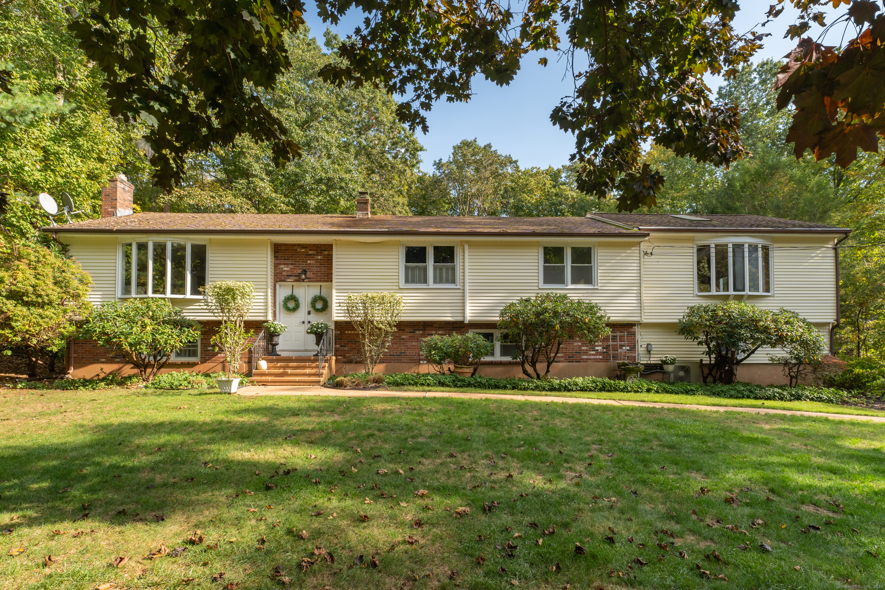 70 Round Hill Road Guilford CT 06437