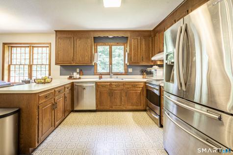 27 West Street Hebron CT 06248