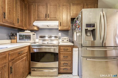 27 West Street Hebron CT 06248