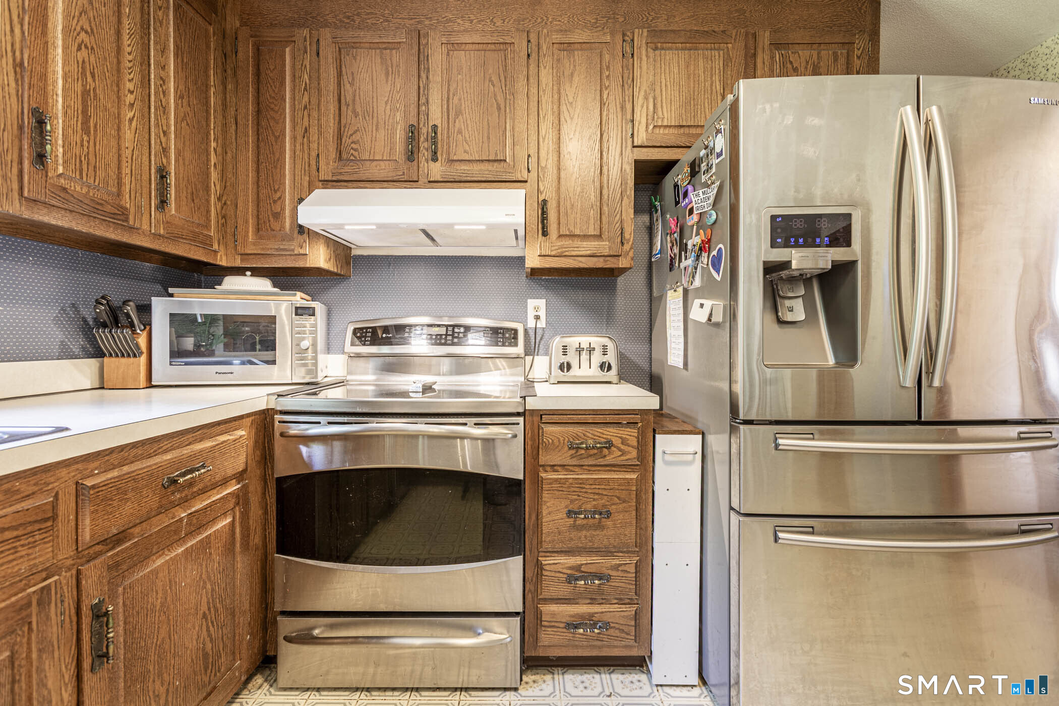 27 West Street Hebron CT 06248