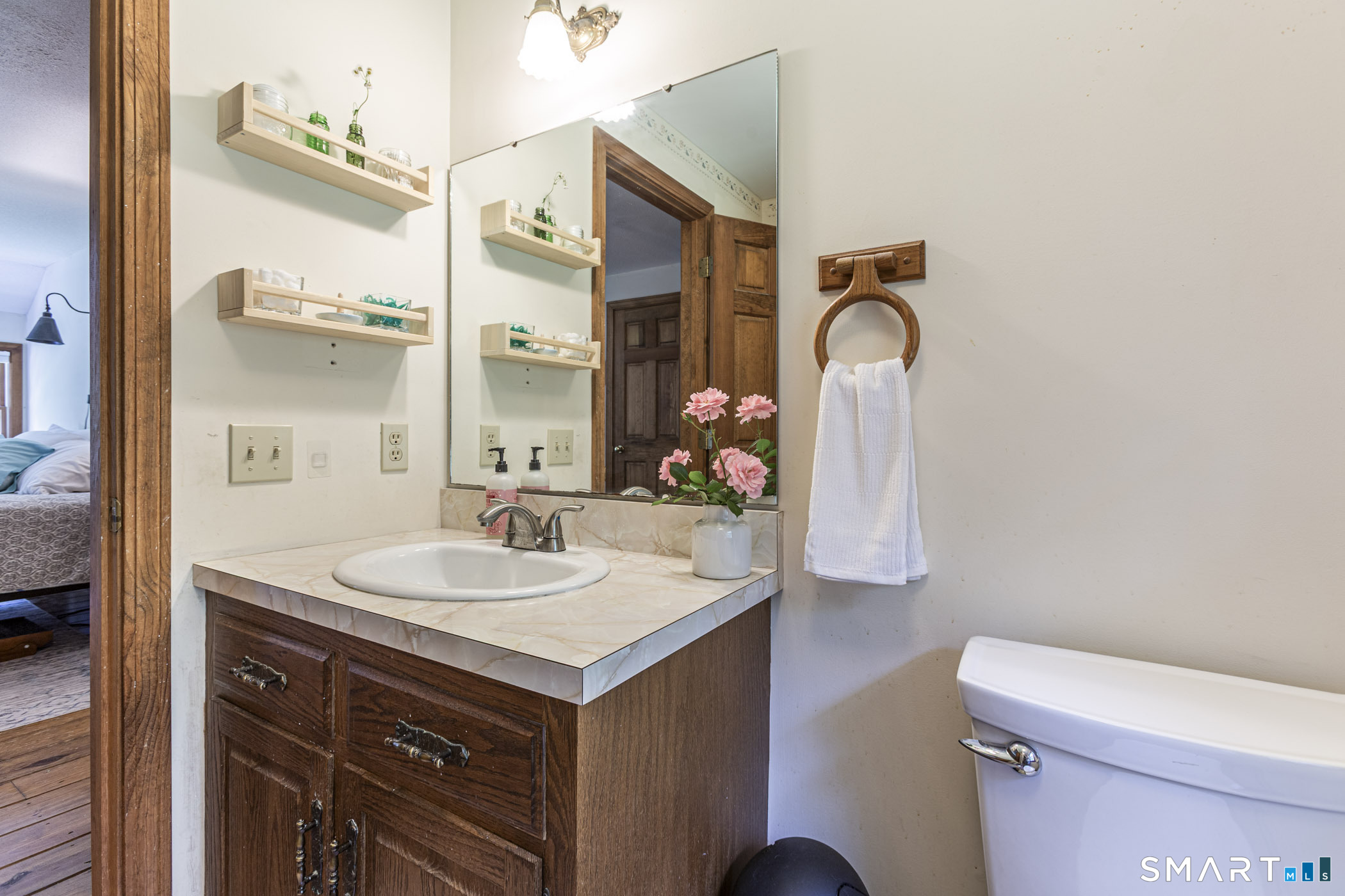 27 West Street Hebron CT 06248