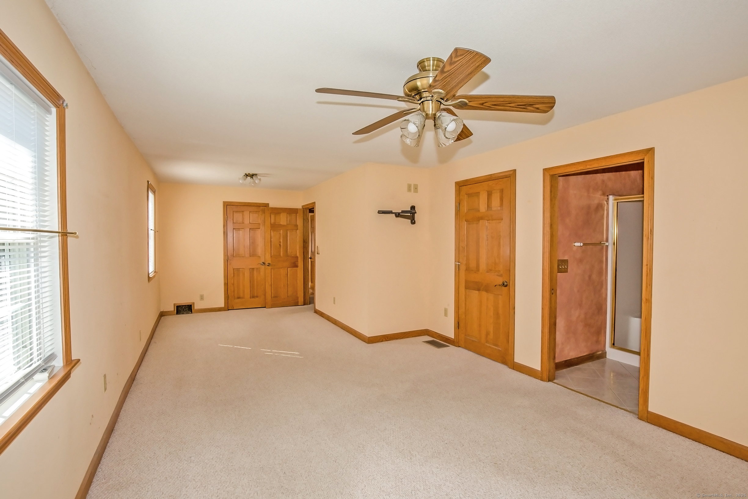 60 South Alhambra Circle Agawam MA 01001