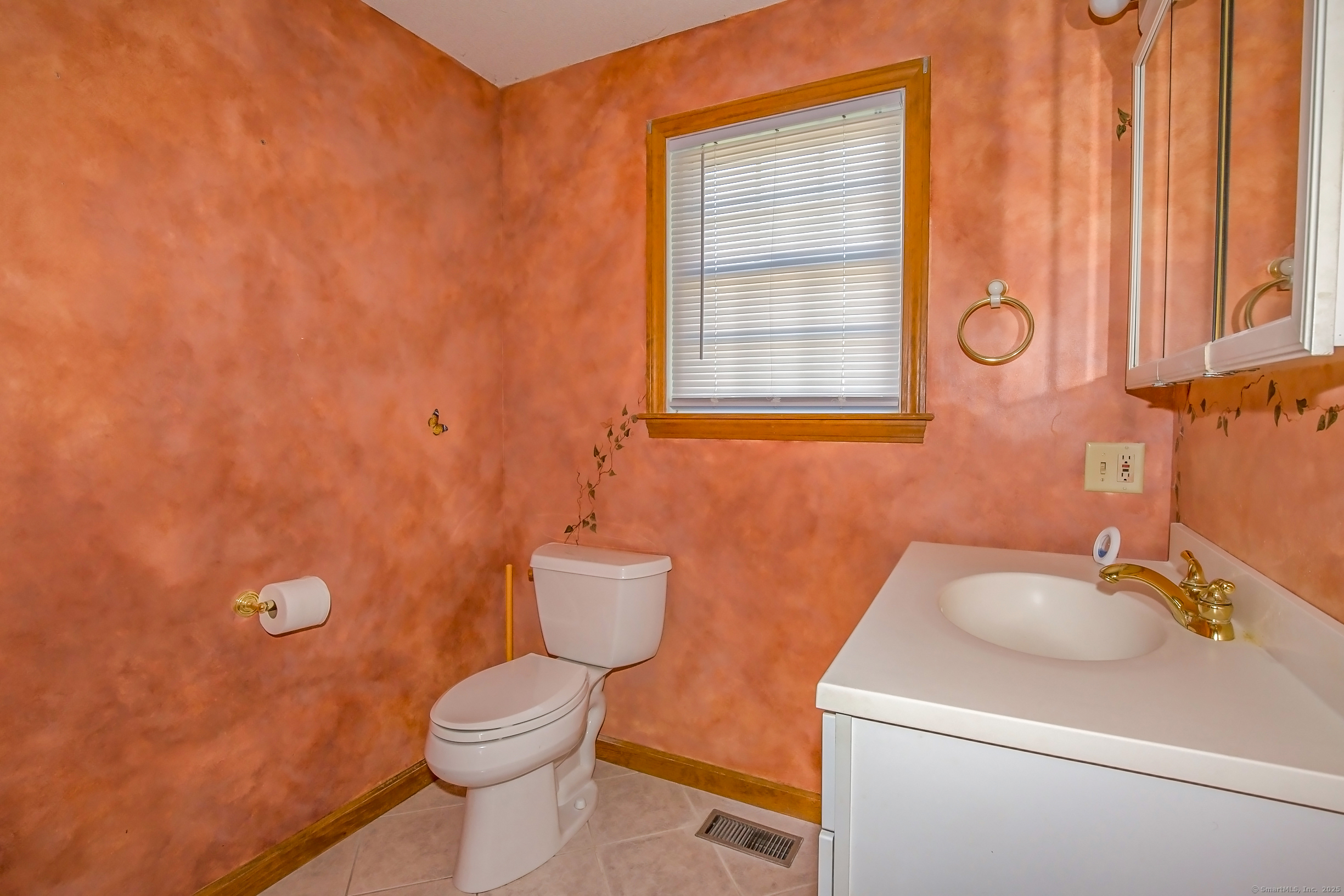 60 South Alhambra Circle Agawam MA 01001