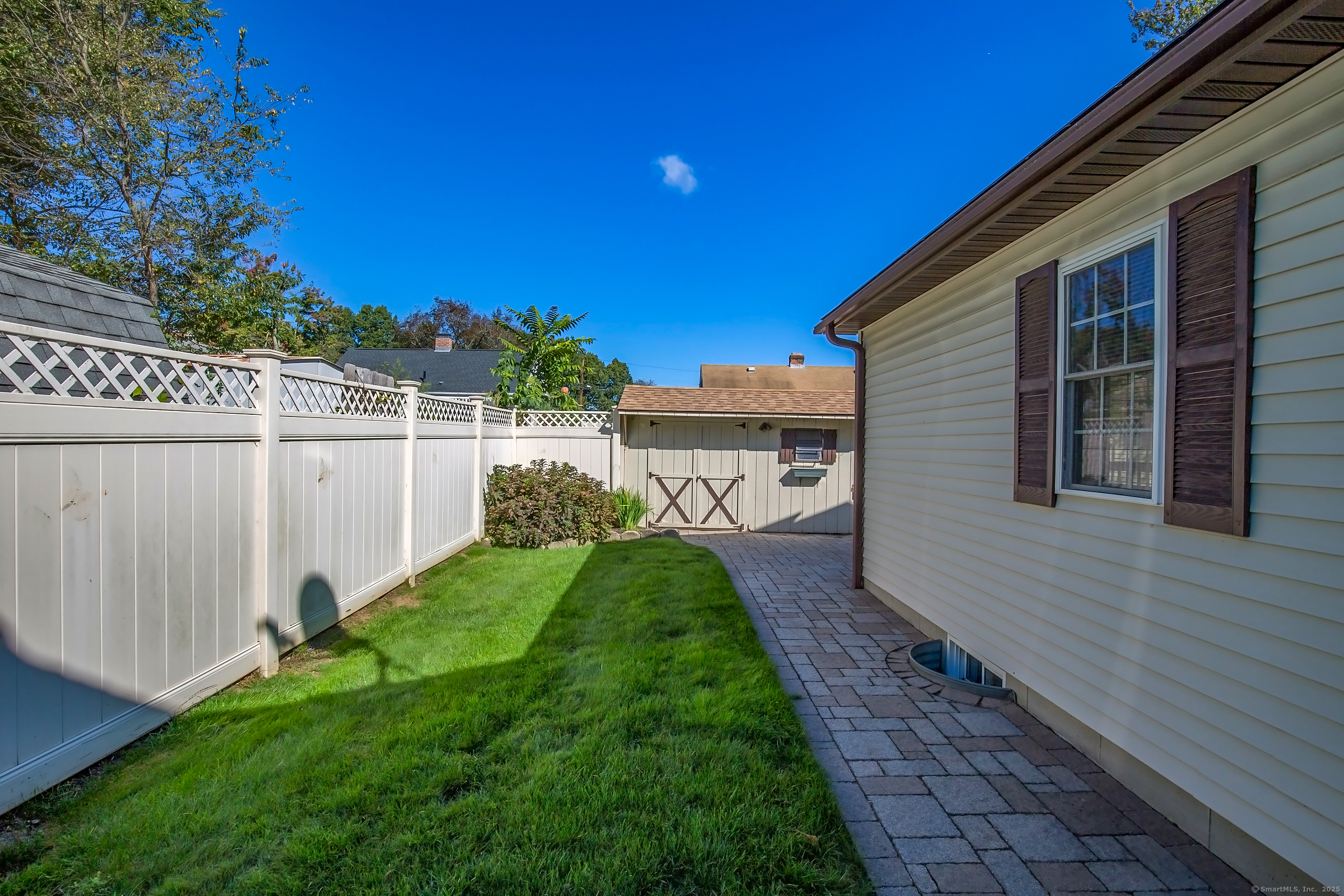 60 South Alhambra Circle Agawam MA 01001