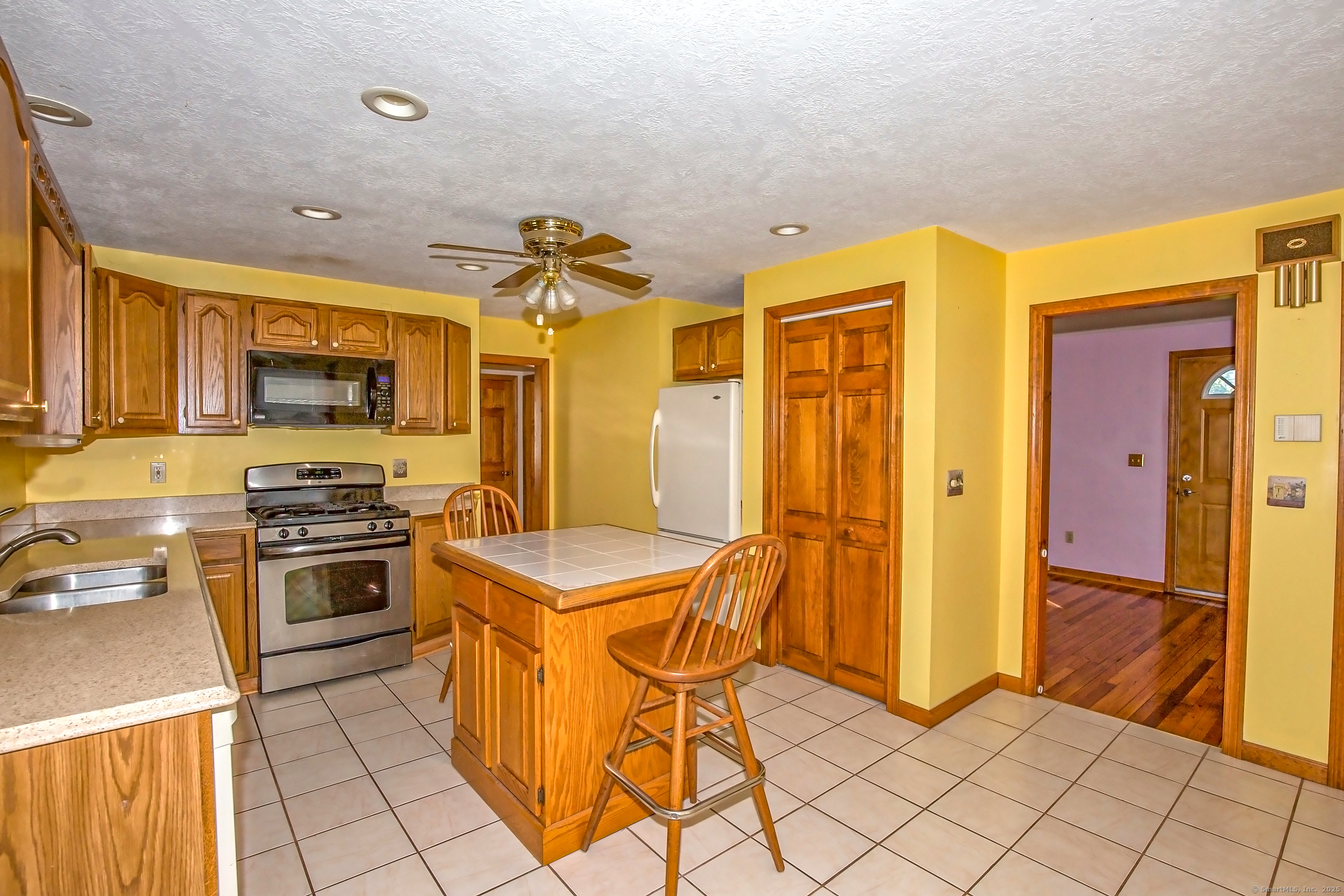 60 South Alhambra Circle Agawam MA 01001