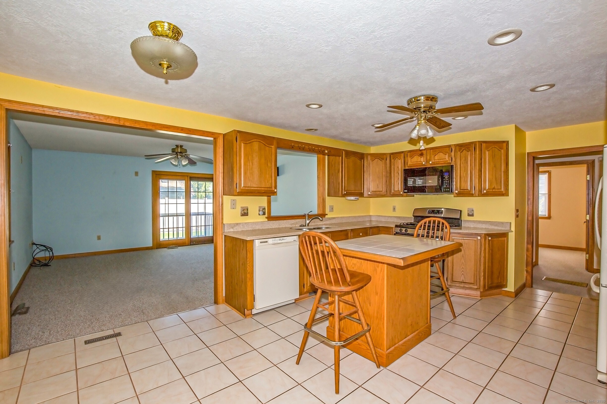 60 South Alhambra Circle Agawam MA 01001