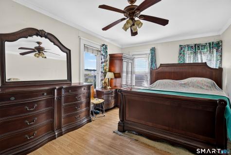 810 Briarwood Avenue Bridgeport CT 06604
