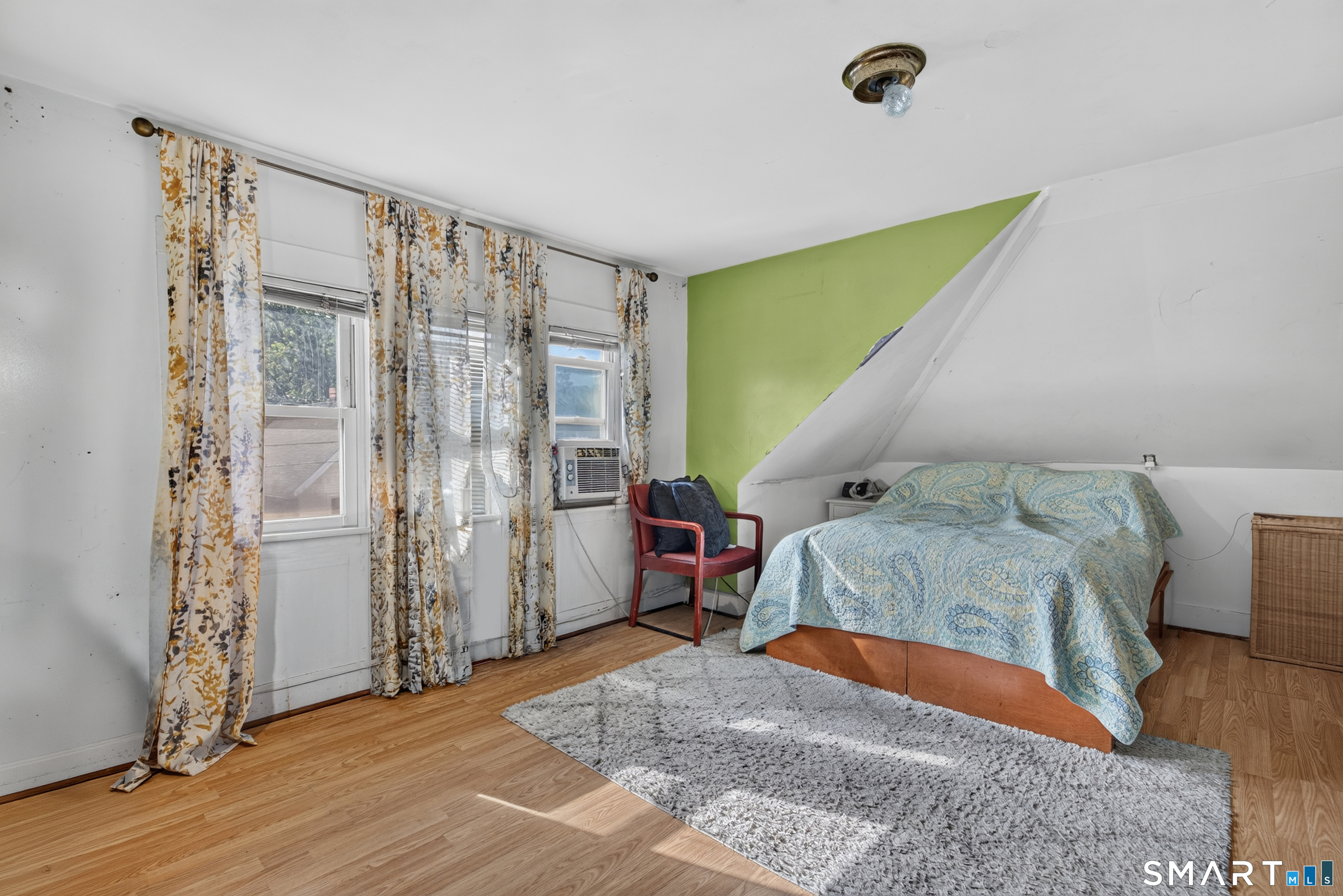 810 Briarwood Avenue Bridgeport CT 06604