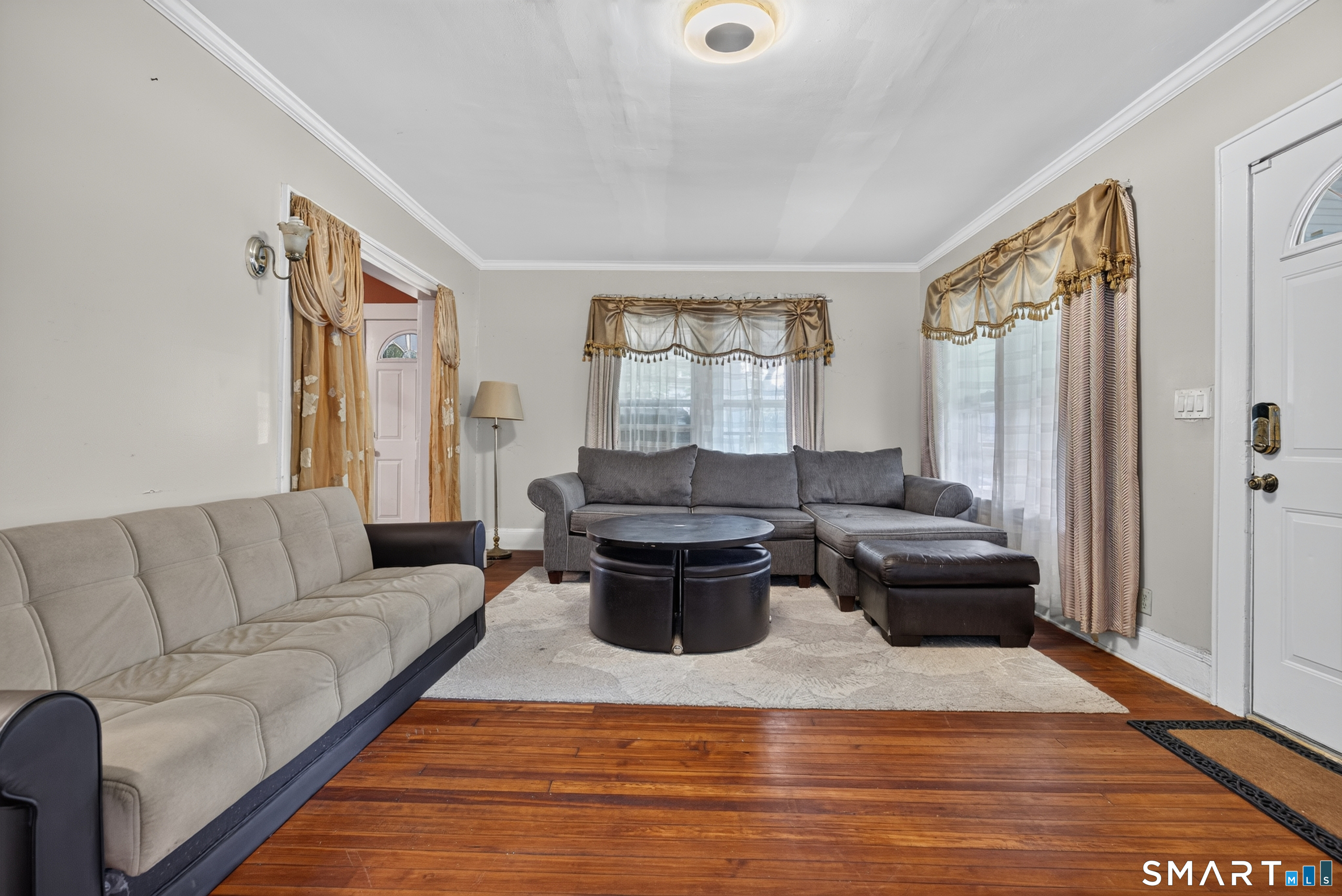 810 Briarwood Avenue Bridgeport CT 06604