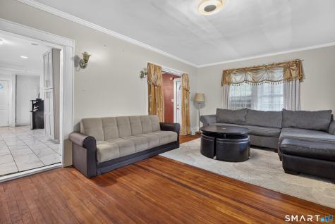 810 Briarwood Avenue Bridgeport CT 06604