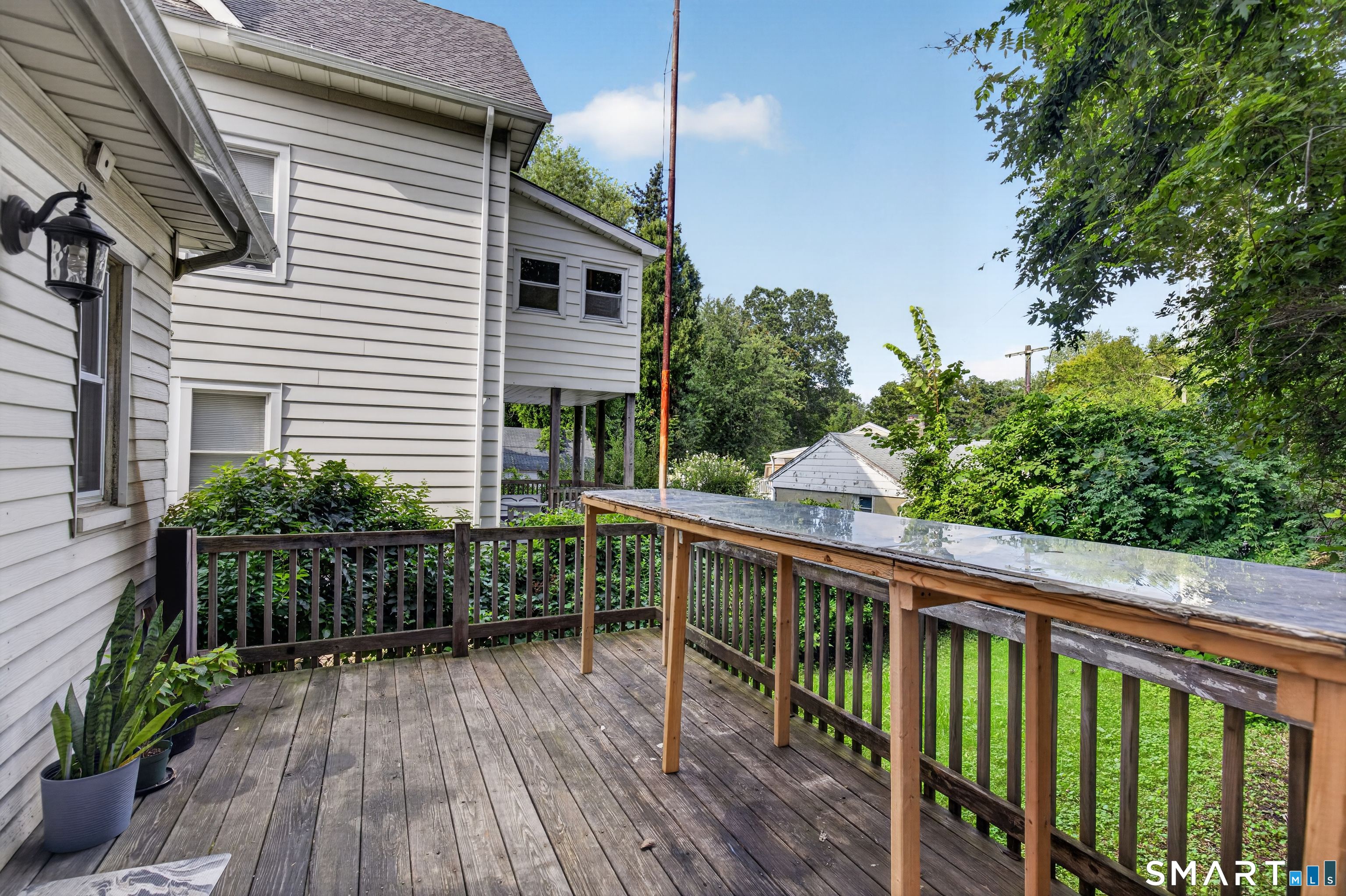 810 Briarwood Avenue Bridgeport CT 06604