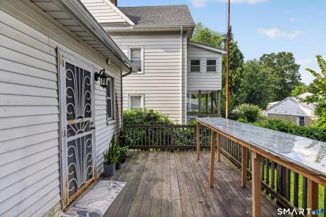 810 Briarwood Avenue Bridgeport CT 06604