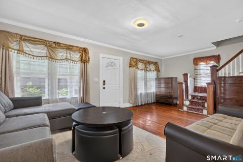 810 Briarwood Avenue Bridgeport CT 06604
