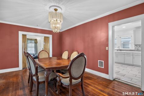 810 Briarwood Avenue Bridgeport CT 06604