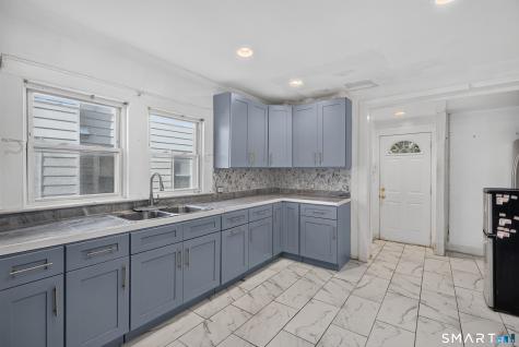 810 Briarwood Avenue Bridgeport CT 06604