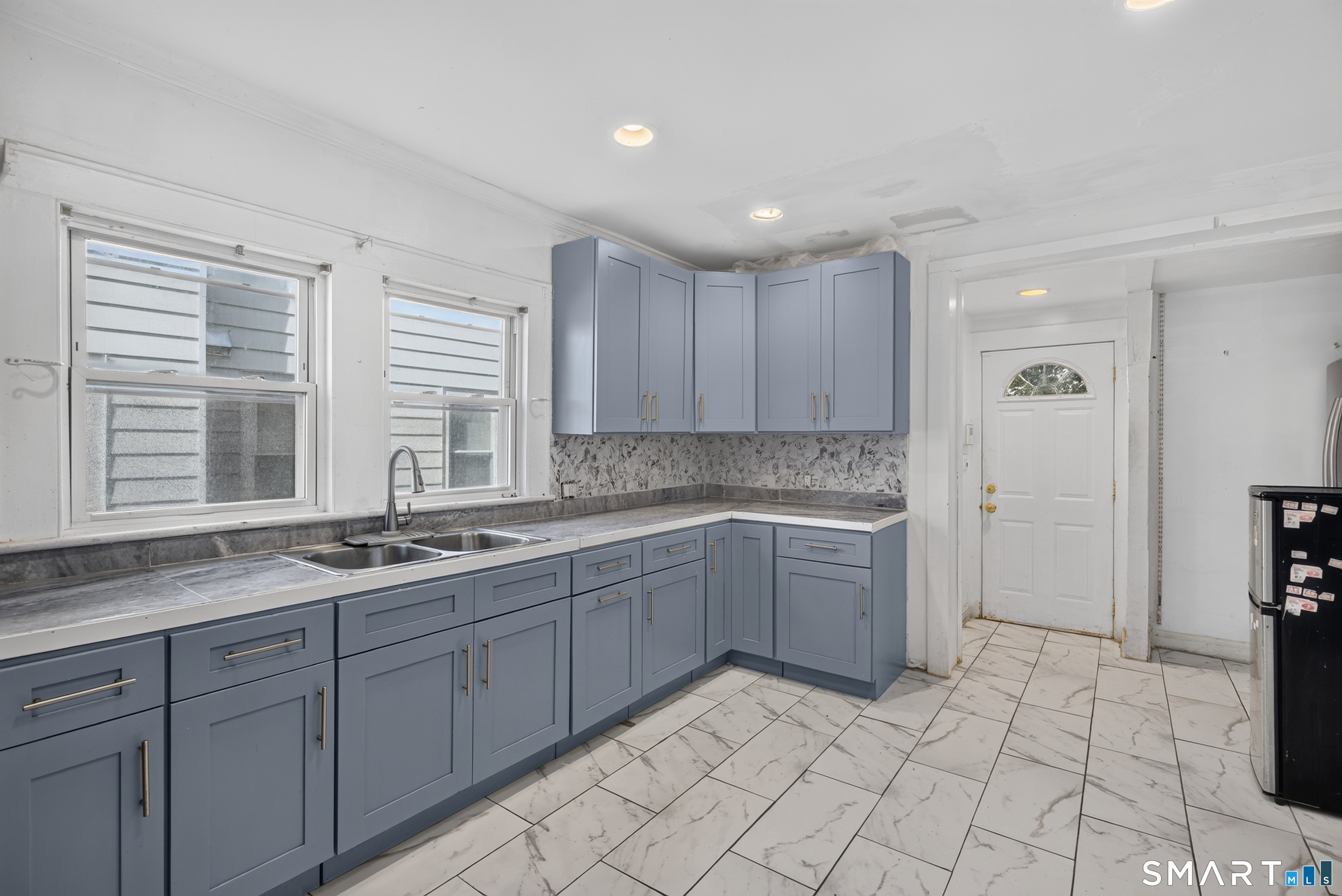 810 Briarwood Avenue Bridgeport CT 06604
