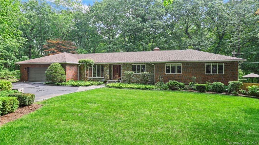86 Bayberry Lane Easton CT 06612