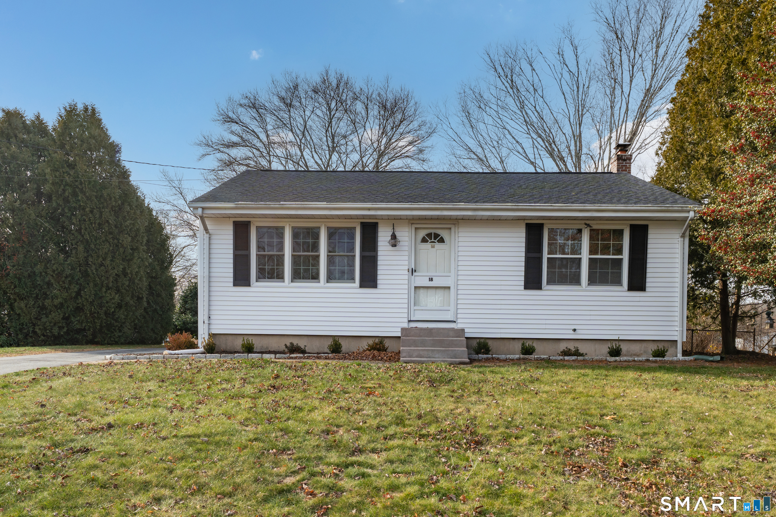 18 Mackenzie Road Waterford CT 06385