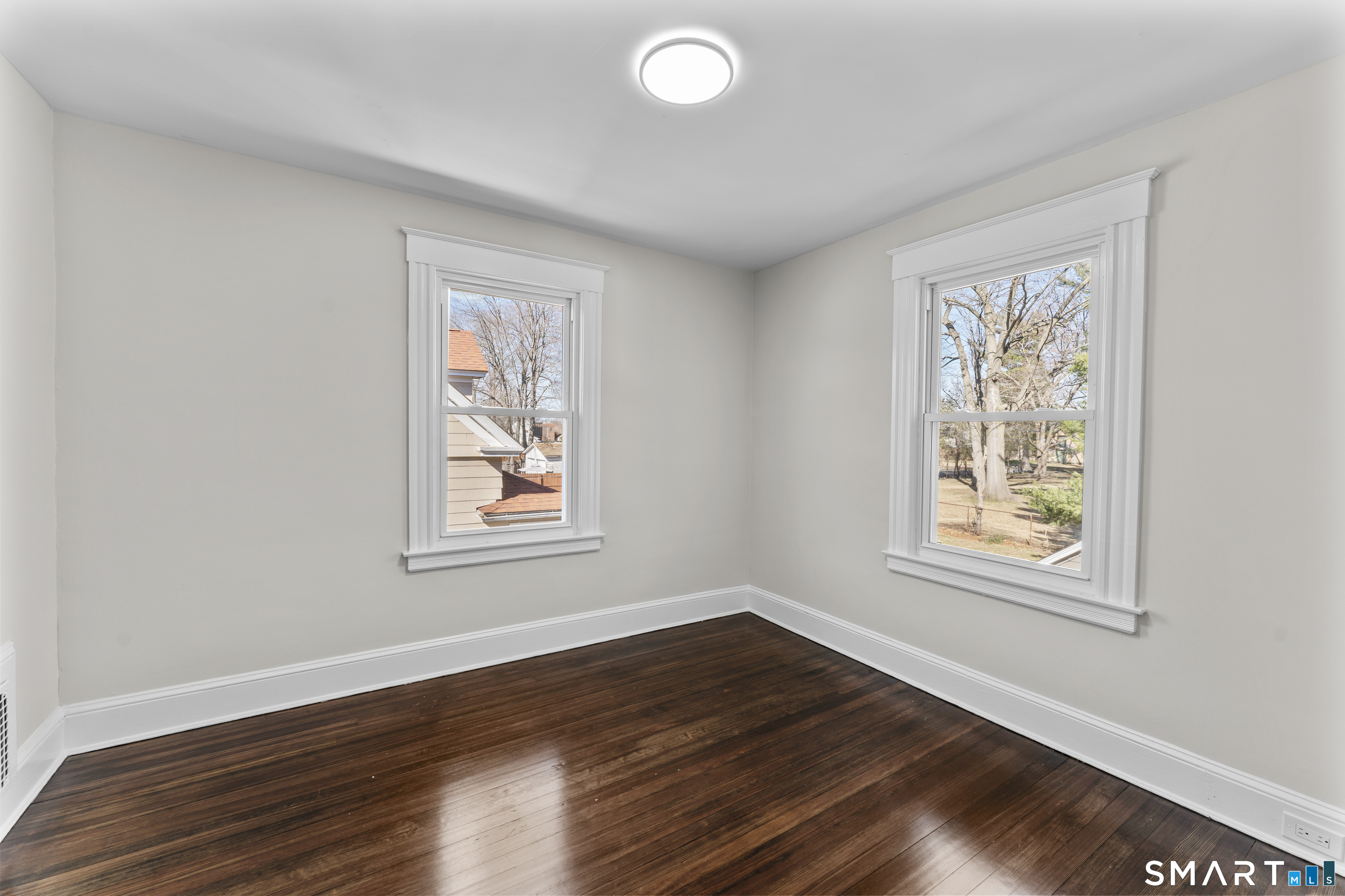 30 Oakwood Street East Hartford CT 06108