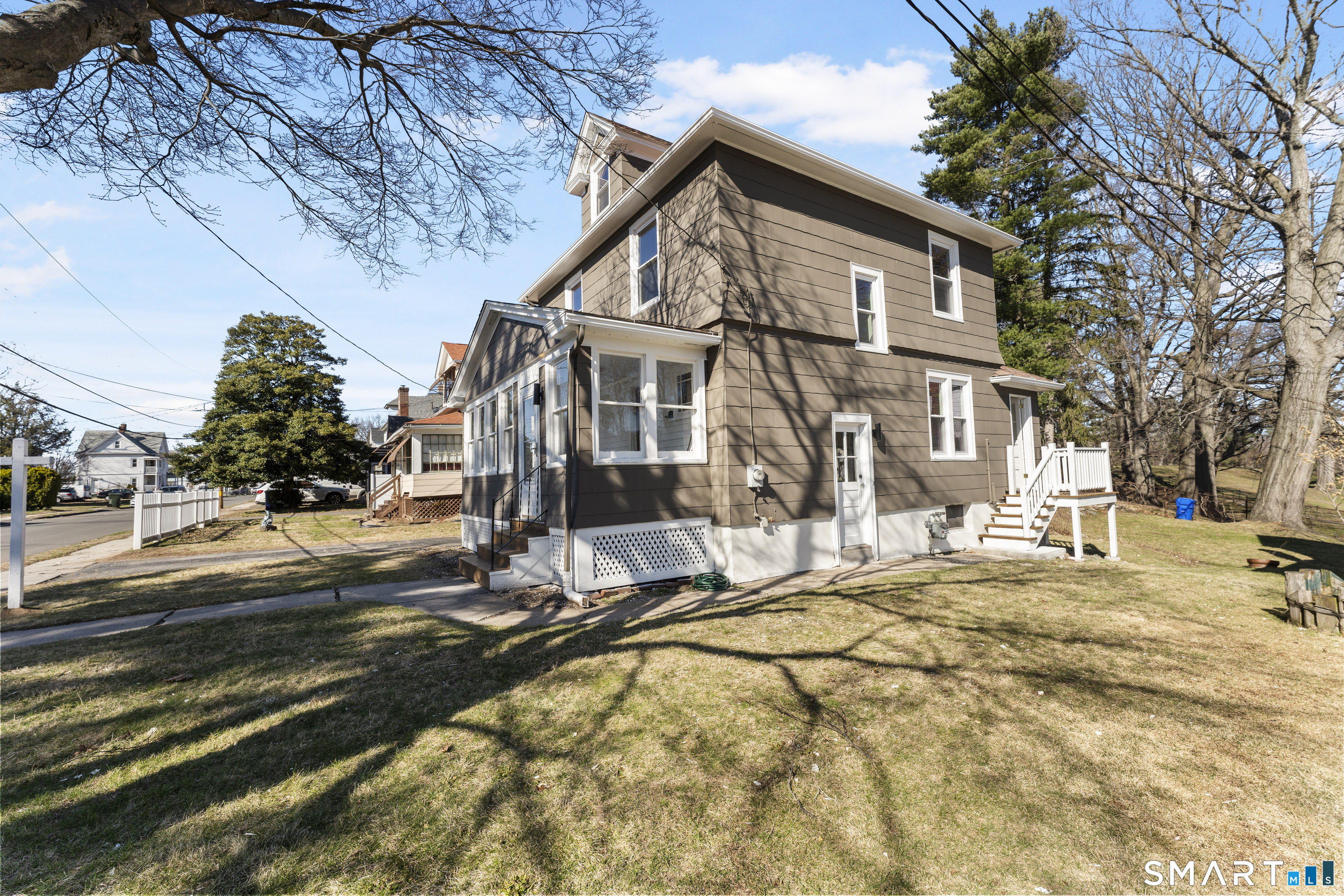 30 Oakwood Street East Hartford CT 06108