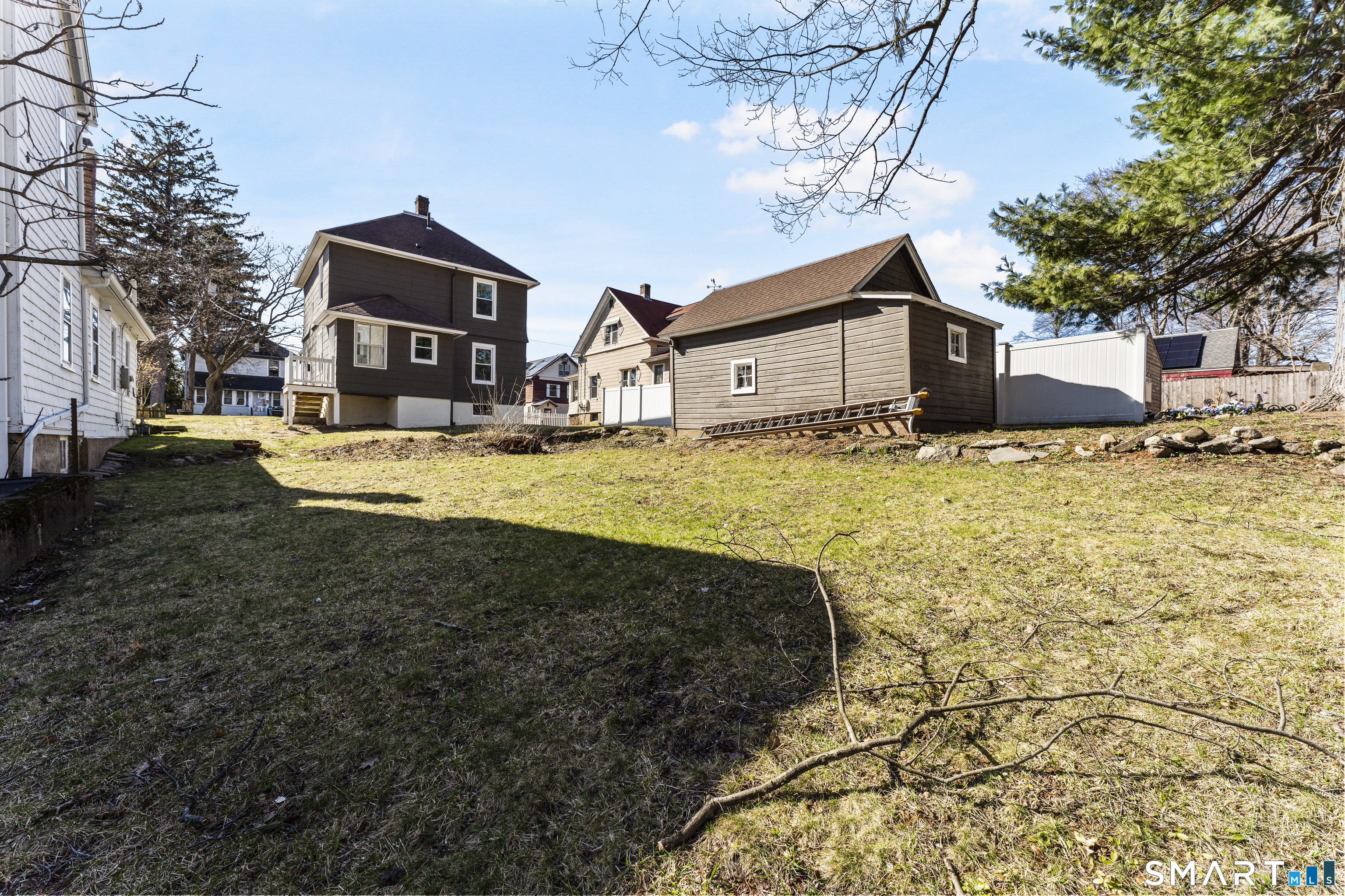 30 Oakwood Street East Hartford CT 06108