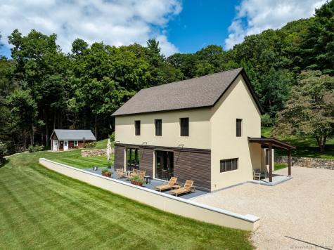 89 Under Mountain Road Canaan CT 06031