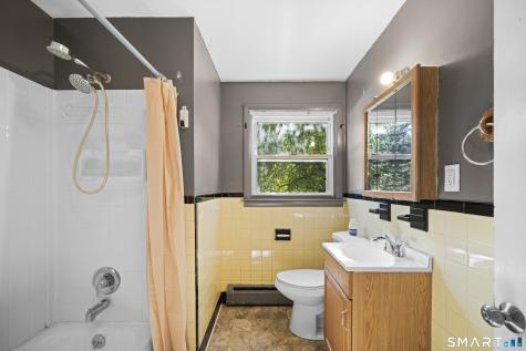 6 Carmella Terrace Enfield CT 06082
