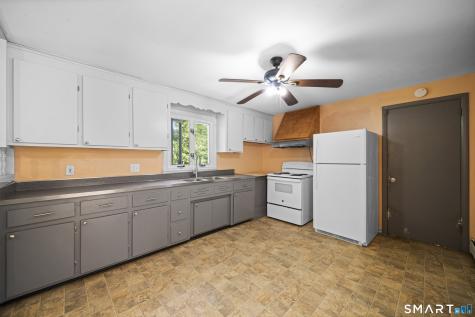 6 Carmella Terrace Enfield CT 06082