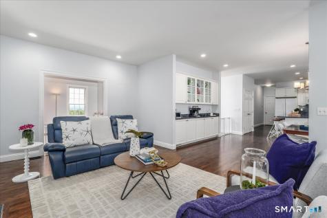 47 Ridgewood Terrace North Haven CT 06473