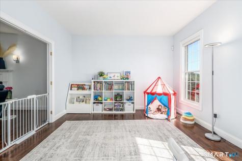 47 Ridgewood Terrace North Haven CT 06473