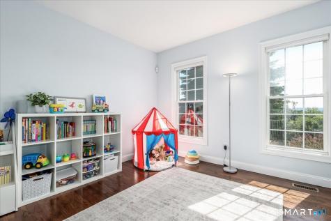 47 Ridgewood Terrace North Haven CT 06473