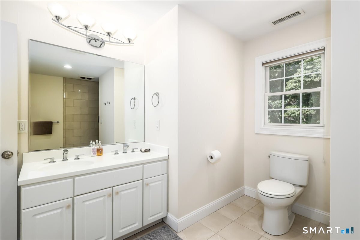 47 Ridgewood Terrace North Haven CT 06473