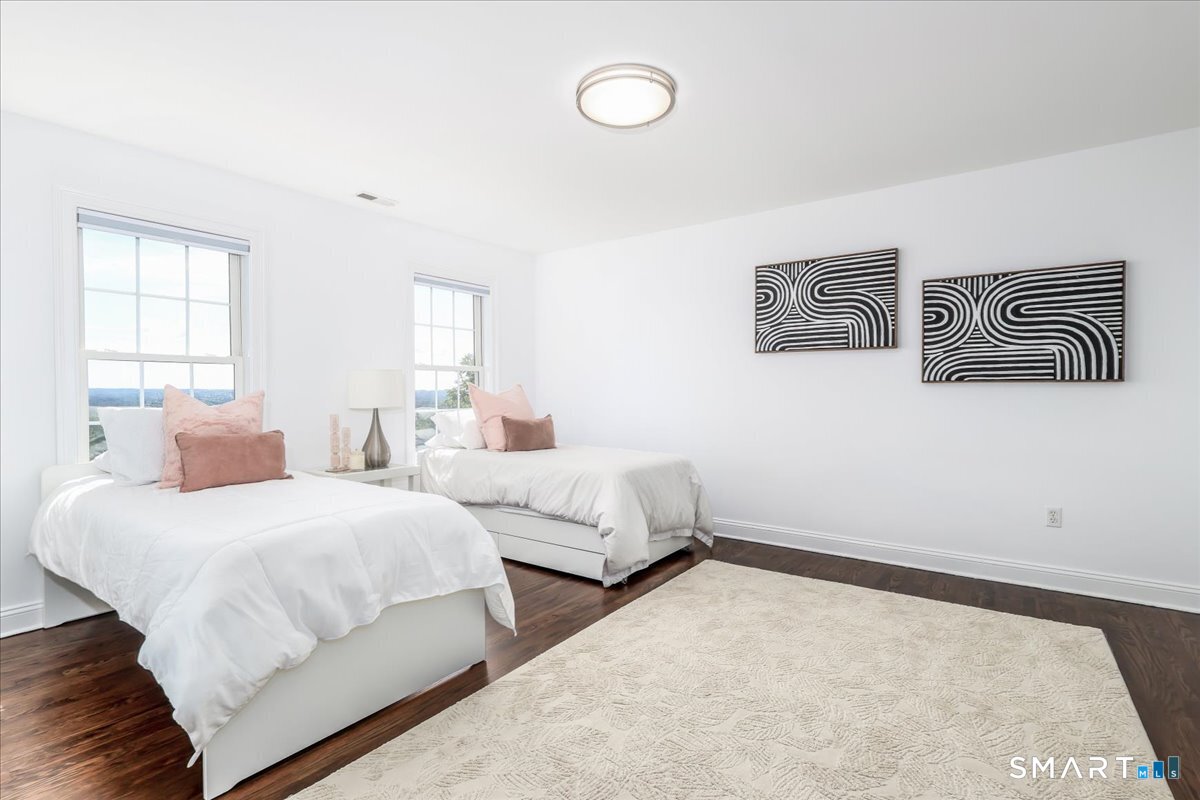 47 Ridgewood Terrace North Haven CT 06473