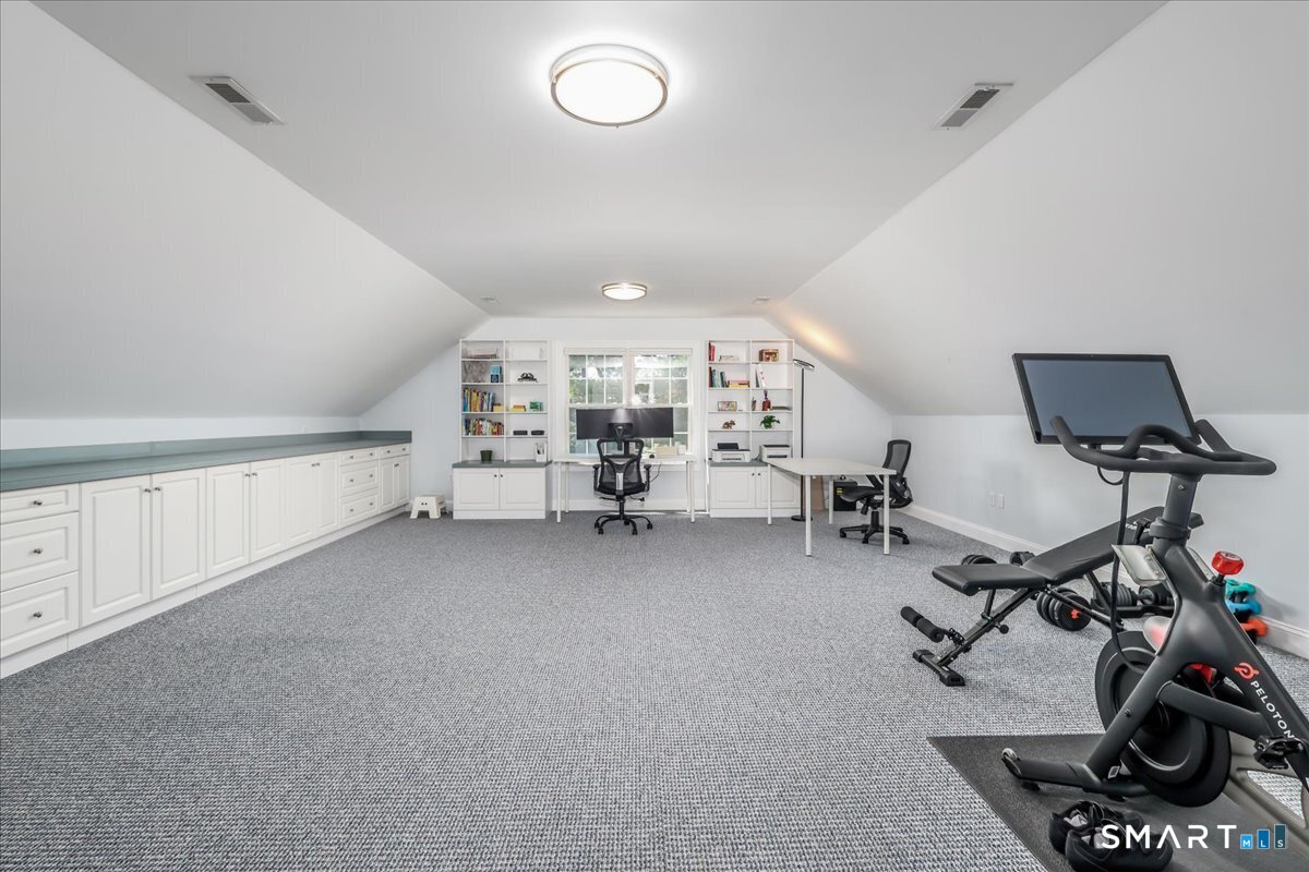 47 Ridgewood Terrace North Haven CT 06473