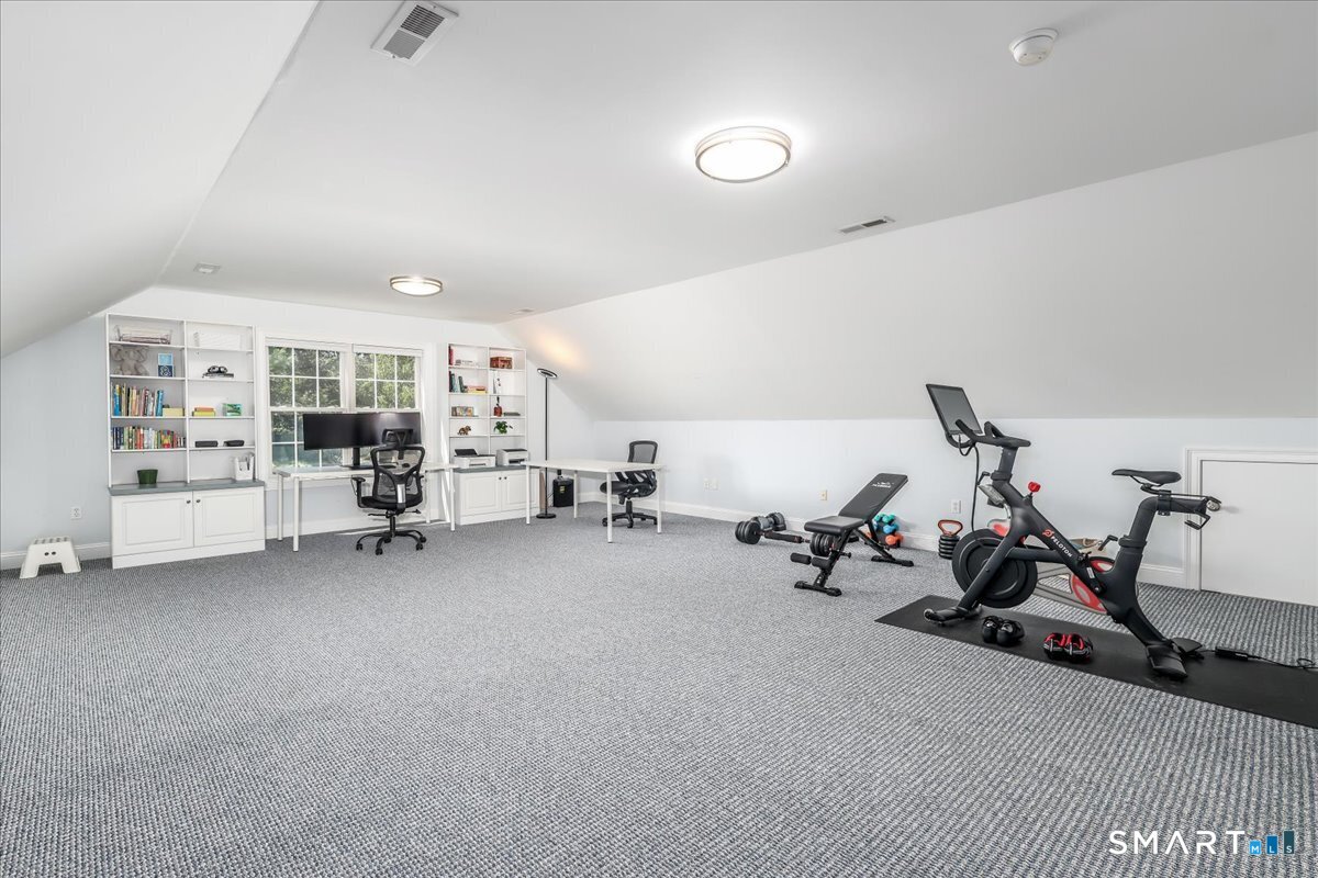 47 Ridgewood Terrace North Haven CT 06473