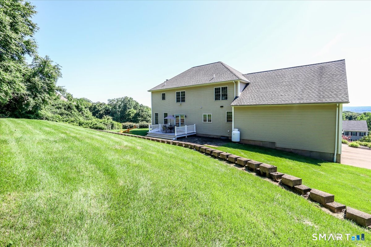 47 Ridgewood Terrace North Haven CT 06473