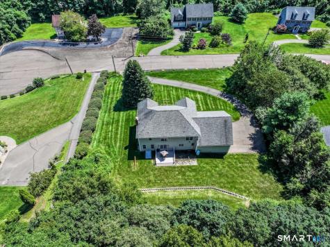 47 Ridgewood Terrace North Haven CT 06473
